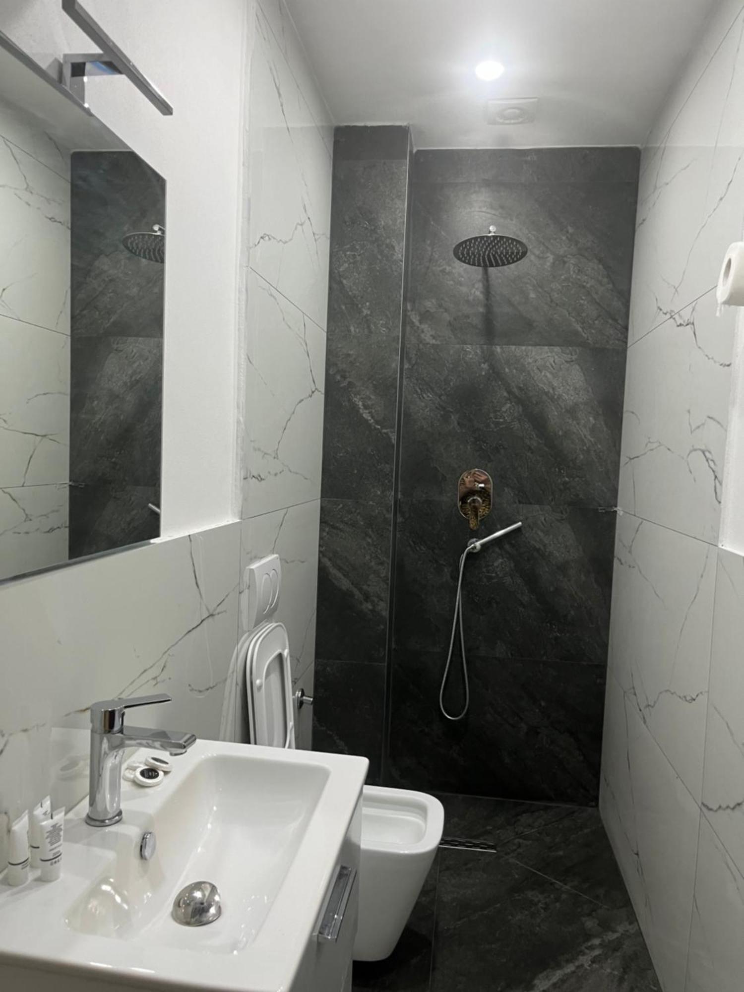 Hotel Luli City Center Durrës Zewnętrze zdjęcie